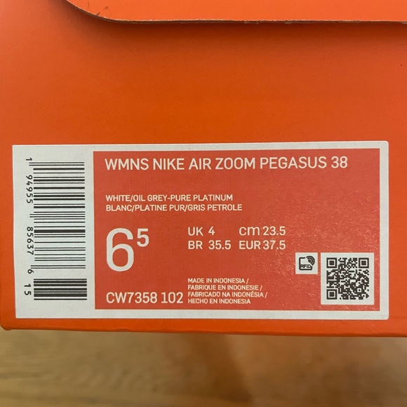 WMNS Nike Air Pegasus 38 - Picture 3 of 4